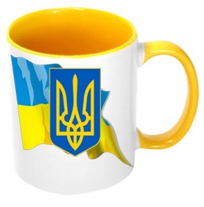 Керамическая чашка цветная внутри и ручка с изображением